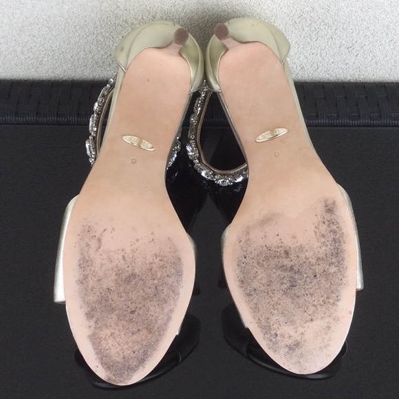 BADGLEY MISCHKA SINDY Gold stiletto sandals.Size 9. - Picture 6 of 12